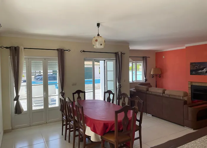 Σπίτι διακοπών Dorms & Doubles Peniche