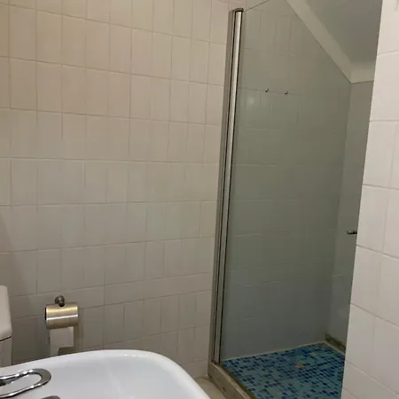 Dorms & Doubles Peniche