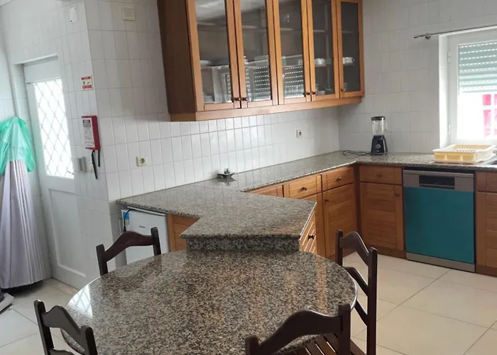 Holiday home Dorms & Doubles Peniche